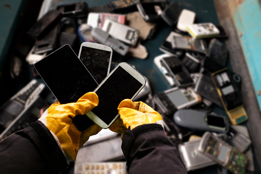 Top 4 Benefits of E-Waste Recycling 