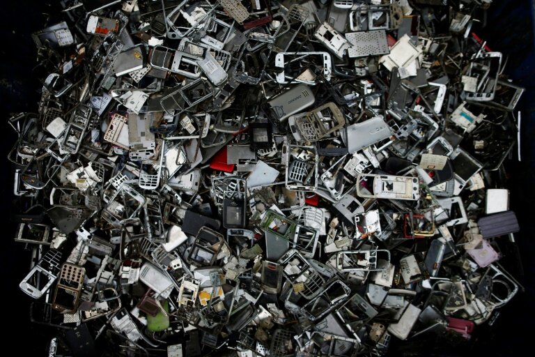 How Can E-waste Be Reduced